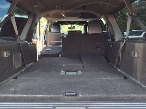 Used 2016 Lincoln Navigator L Select AWD/4WD image 23