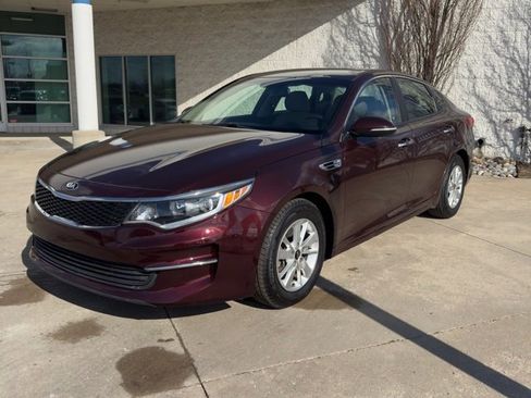Used 2016 Kia Optima LX w/ LX Convenience Package image 4