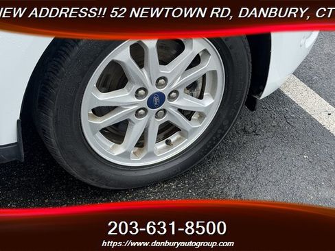 Used 2022 Ford Transit Connect XLT FWD image 10