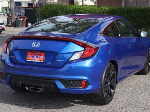 Used 2019 Honda Civic Sport image 9