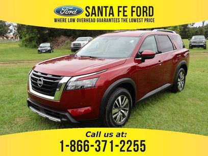 Used 2025 Nissan Pathfinder SL
