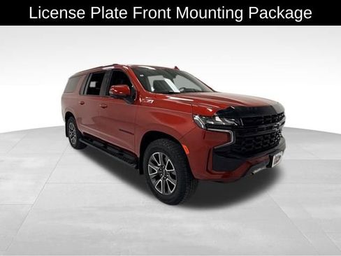 Used 2024 Chevrolet Suburban Z71 w/ Off-Road Capability Package image 7