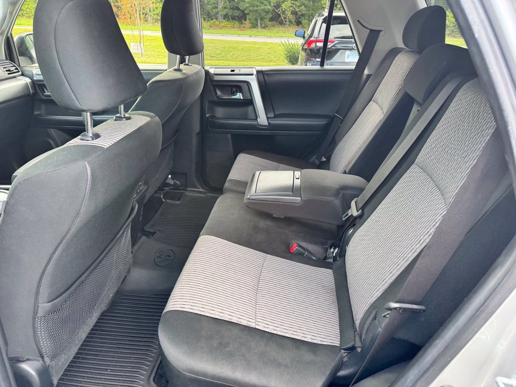 Used 2019 Toyota 4Runner SR5 RWD image 28