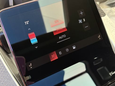 New 2026 Cadillac Escalade ESV V image 10