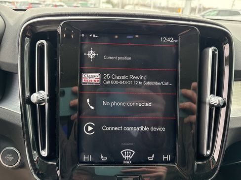 Used 2020 Volvo XC40 T5 Momentum w/ Protection Package Premier image 27