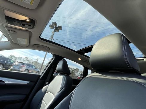 Used 2020 INFINITI QX50 Luxe w/ Navigation Package image 16