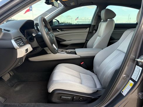 Certified 2019 Honda Accord EX image 10