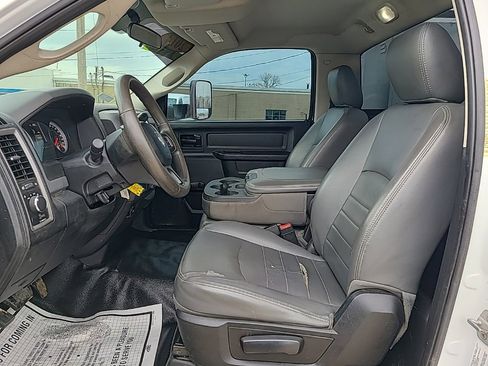 Used 2014 RAM 3500 Tradesman image 15