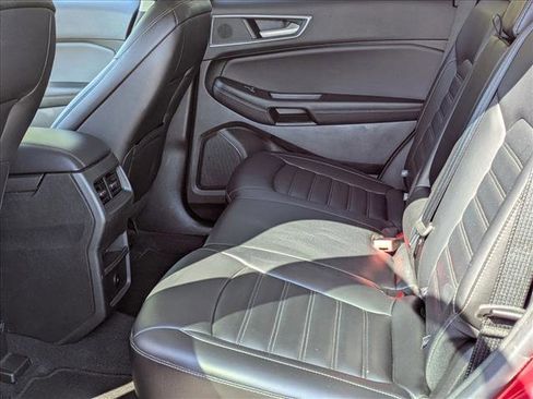 Used 2024 Ford Edge SEL image 16