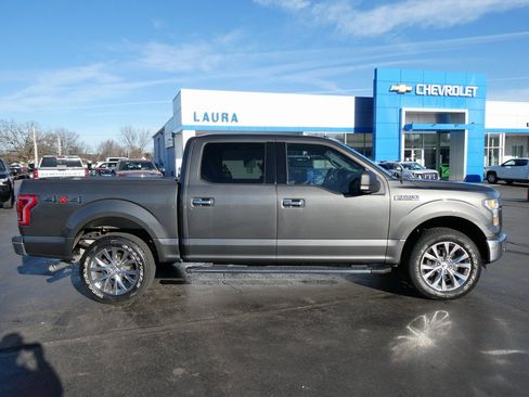 Used 2016 Ford F150 XLT w/ Equipment Group 302A Luxury image 4
