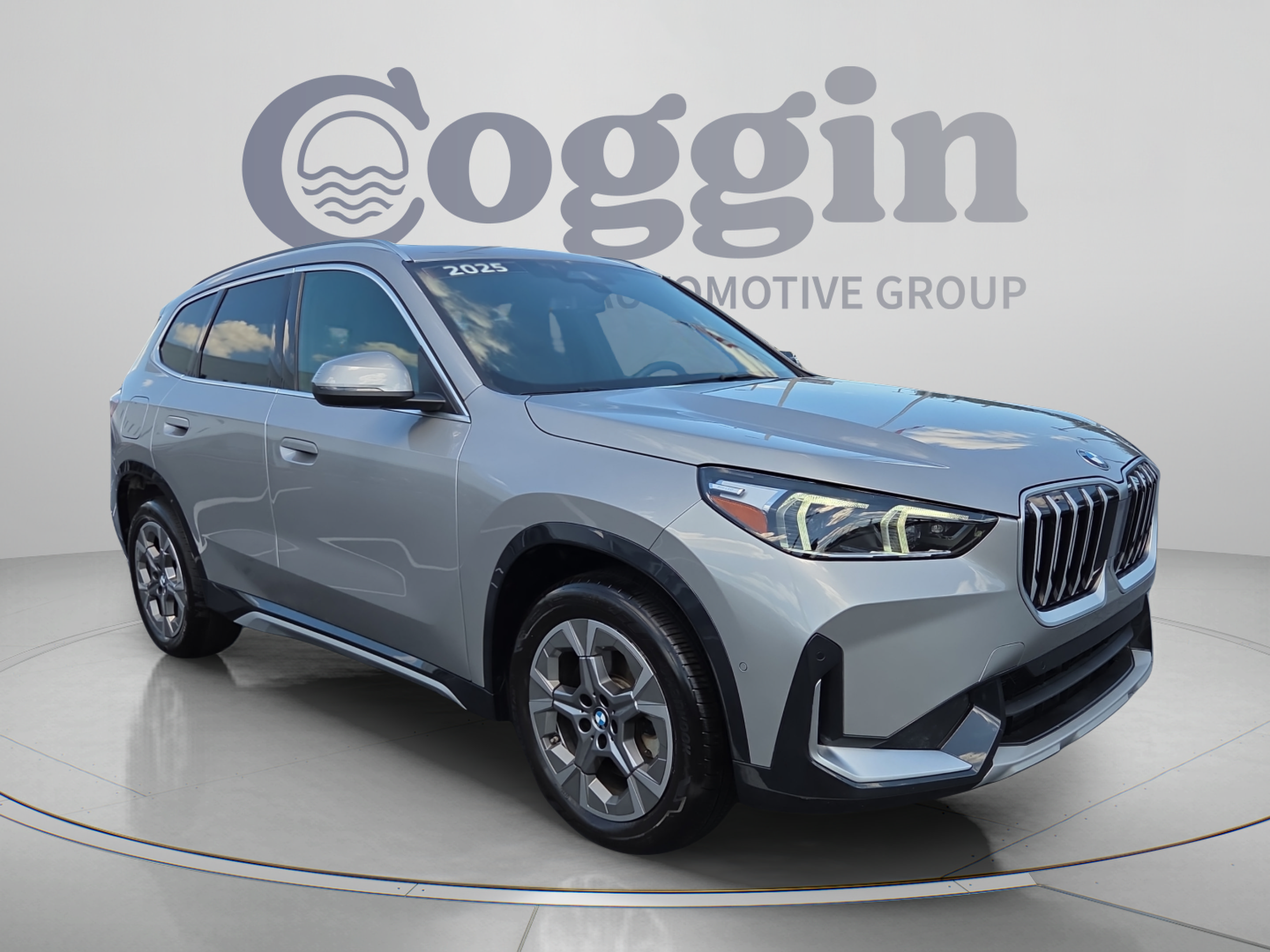 Certified 2025 BMW X1 xDrive28i w/ Convenience Package AWD/4WD image 7