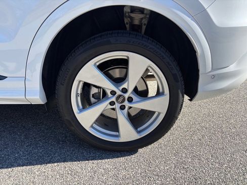 Used 2025 Audi Q5 Premium Plus image 22