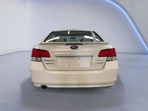 Used 2012 Subaru Legacy 2.5i Premium AWD/4WD image 5