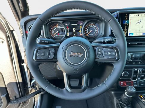New 2025 Jeep Gladiator Rubicon w/ Safety Group AWD/4WD image 24