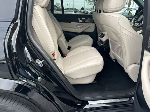 New 2026 Mercedes-Benz GLS 450 4MATIC image 17