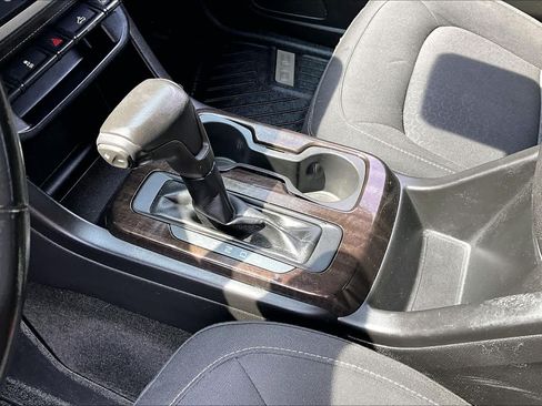 Used 2018 GMC Canyon SLE w/ SLE Convenience Package AWD/4WD image 15
