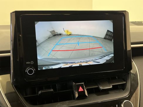 Used 2023 Toyota Corolla LE image 17