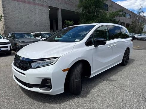 Used 2025 Honda Odyssey Sport-L image 3