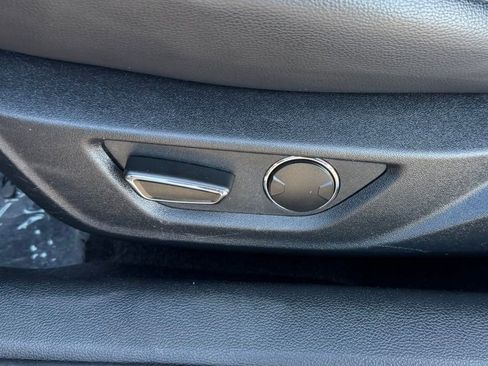 Used 2019 Ford Mustang Premium w/ Ecoboost Performance Package image 17