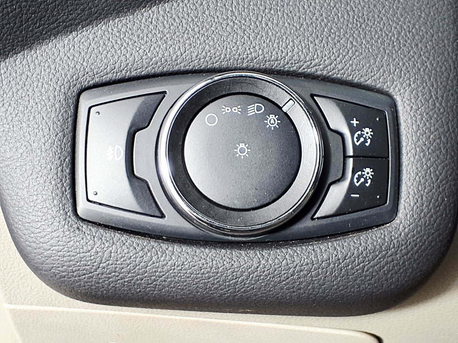 Used 2014 Ford Escape Titanium w/ Equipment Group 401A FWD image 17