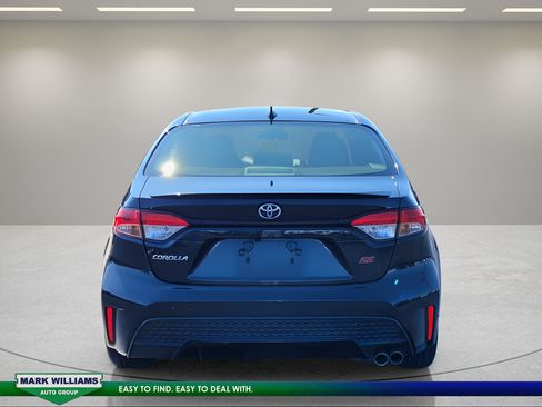 Used 2022 Toyota Corolla SE FWD image 5