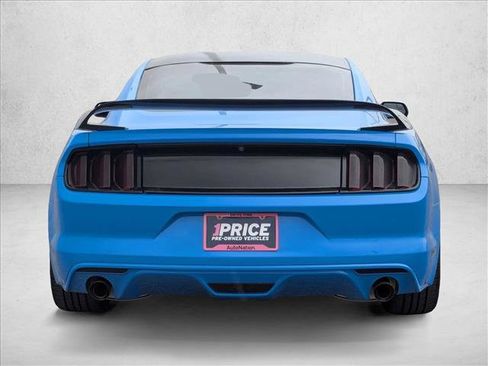 Used 2017 Ford Mustang Coupe image 6