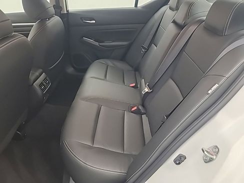 Used 2025 Nissan Altima 2.5 SL FWD image 20