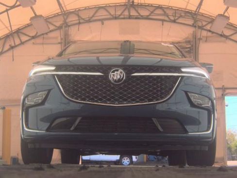 Used 2023 Buick Enclave Avenir w/ Avenir Technology Package FWD image 3
