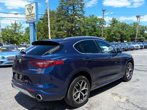 Used 2020 Alfa Romeo Stelvio Ti w/ Active Blind Spot Package AWD/4WD image 7