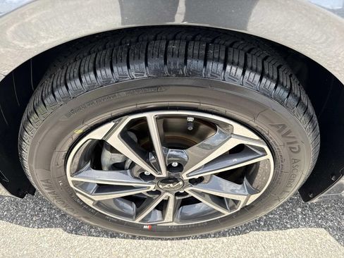 Used 2022 Kia Forte LXS w/ LXS Technology Package FWD image 12