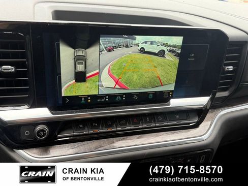 Used 2022 Chevrolet Silverado 1500 LTZ AWD/4WD image 16