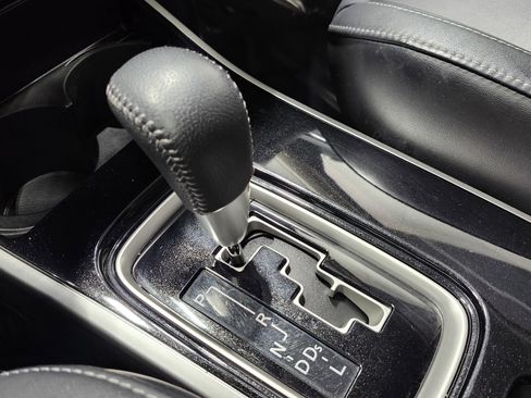 Used 2019 Mitsubishi Outlander SEL image 30