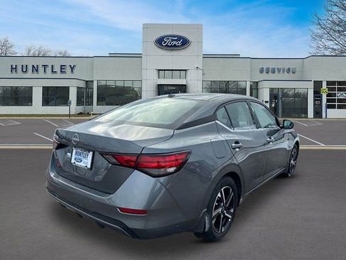 Used 2025 Nissan Sentra SV image 5