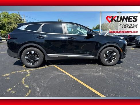 Used 2026 Kia Sportage LX FWD image 3