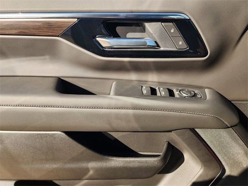 New 2026 Chevrolet Suburban LS w/ LPO, Dark Essentials Package image 19