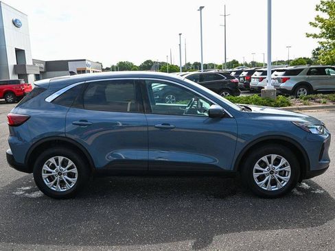 Certified 2023 Ford Escape Active w/ Tech Pack #2 AWD/4WD image 3