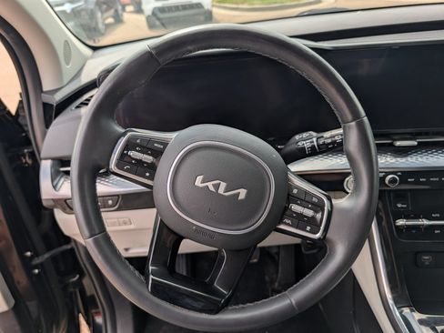 Used 2024 Kia Carnival SX Prestige FWD image 14
