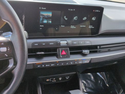 Used 2025 Kia K4 FWD image 16