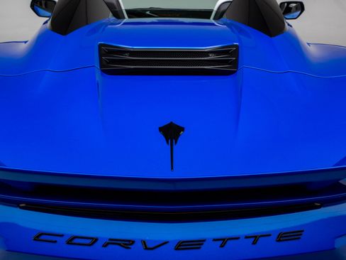 Used 2024 Chevrolet Corvette Stingray Preferred Conv w/ Z51 Performance Package RWD image 35