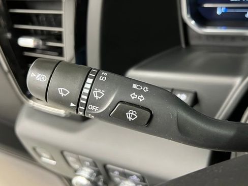 Used 2024 GMC Sierra 2500 AT4X image 32