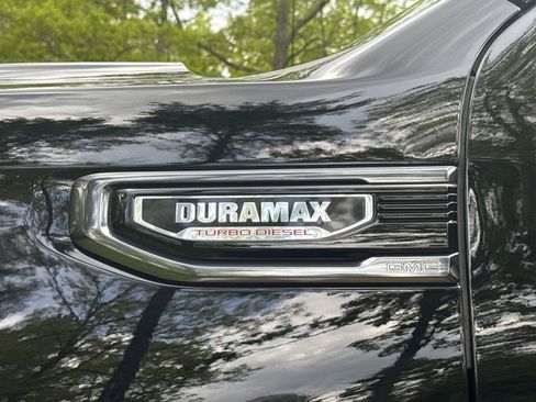Used 2023 GMC Sierra 1500 AT4 AWD/4WD image 8