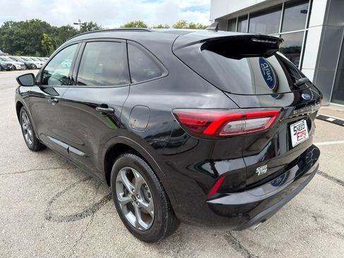 Used 2024 Ford Escape ST-Line w/ Tech Pack #1 FWD image 5