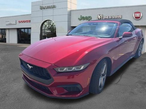 Used 2024 Ford Mustang Convertible RWD image 7