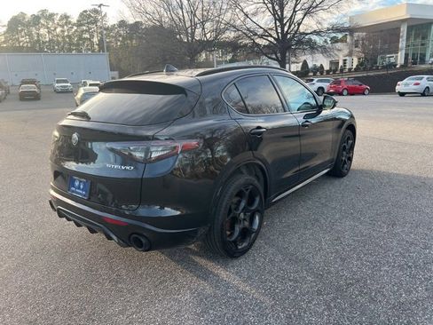Used 2024 Alfa Romeo Stelvio Veloce image 5
