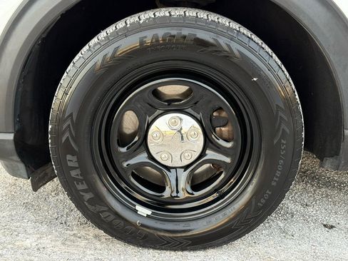 Used 2021 Ford Explorer 4WD Police Interceptor image 23