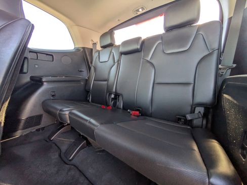 Used 2025 Kia Telluride S image 9