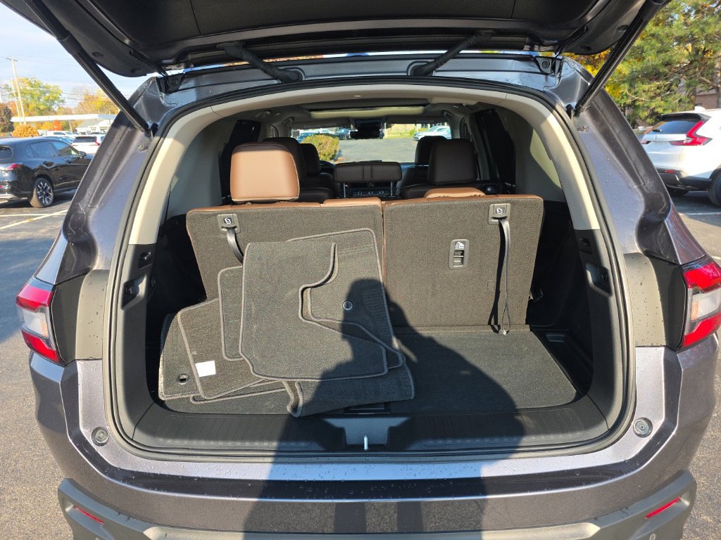 Used 2025 Honda Pilot Elite image 35