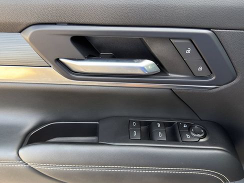 Used 2025 GMC Terrain Elevation FWD image 22