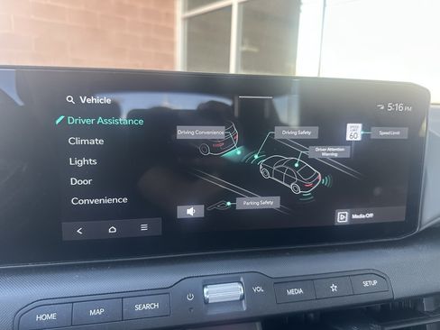 Used 2025 Kia K4 FWD image 15