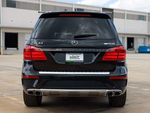 Used 2015 Mercedes-Benz GL 63 AMG 4MATIC image 12